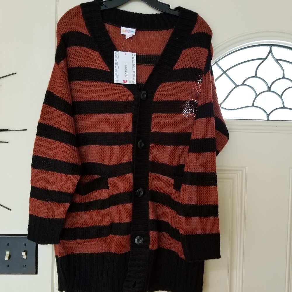 Cardigan sweater